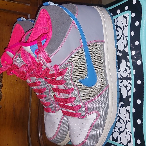 Sparkly Women's Nike Dunk 2011 - Picture 3 of 15